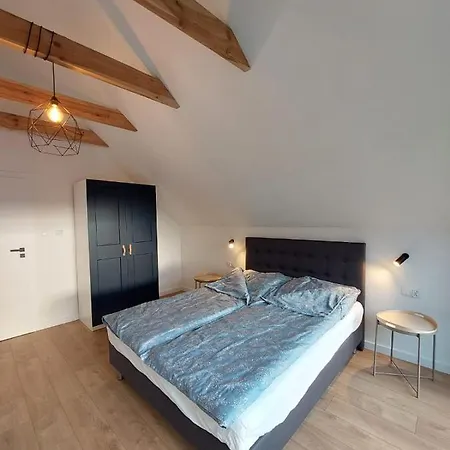 Dom Nad Jeziorem Gaja House *