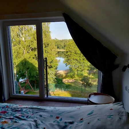 Dom Nad Jeziorem Gaja House